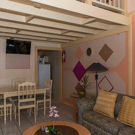 Tropical Beach Suite